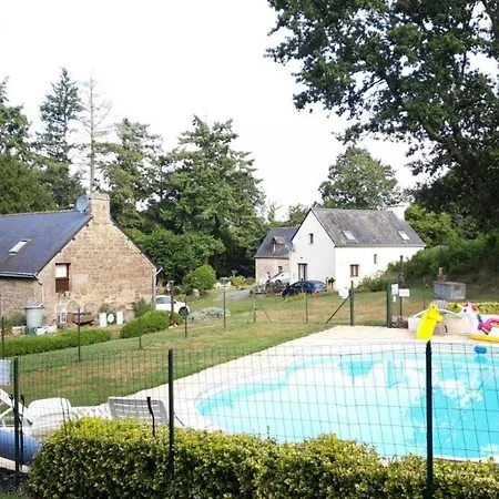 Hameau Kerhotten Holiday home Langoelan
